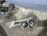 2008 PEUGEOT 107 ön silecek motoru ve mekanızması