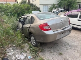 Renault Symbol Arka bagaj kapağı