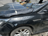 RENAULT MEGANE 4 SOL ÖN ÇAMURLUK SİYAH