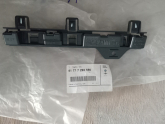 BMW F10 çamurluk braketi sag 51777293556