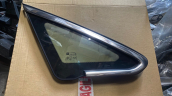 OPEL ASTRA J NİKELAJLI SAĞ ÖN KELEBEK CAMI SIFIR 13390015