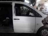 2006 MERCEDES VİTO SAĞ ÖN KAPI