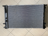 AUDI A5- A6- Q3 - Q5 SU RADYATÖRÜ 8K0121251L