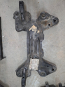Peugeot 208 citroen C3 motor beşiği 9804208180