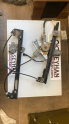 6K4837401 volkswagen polo classic sol ön cam motoru ve krikosu