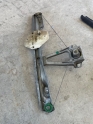 Renault clio 2 symbol sol arka cam krikosu