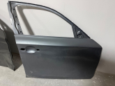 BMW 1 SERİSİ E87 ÇIKMA ORJİNAL SAĞ ÖN KAPI N2