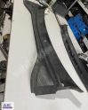 audi a3 orjınal ön cam ızgarası