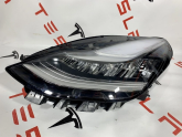 1077371-00-K TESLA MODEL Y SOL ÖN FAR  2022