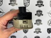 Oto Çıkma Parça / Elektrik / Kontrol Düğmeleri / Renault / Latitude / Çıkma Parça 