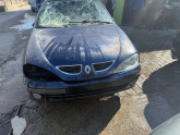 Renault Megane bir ön kaput