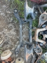 Bmw E38 7.40 Arka Dingil Travers Taşıyıcı
