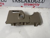 RENAULT MEGANE 2 TORPİDO SİGORTA KAPAĞI