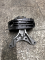 PEUGEOT 2008 motor kulağı sağ
