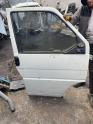VW TRANSPORTER T4 SAĞ ÖN KAPI KONUK OTO