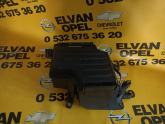 Opel Corsa C 1.7 Çıkma Sigorta Kutusu