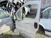 Oto Çıkma Parça / Kaporta & Karoser / Kapı / Renault / Trafic / Çıkma Parça 
