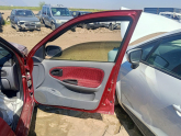 RENAULT MEGANE 1 SAĞ ÖN KAPI ÇIKMA