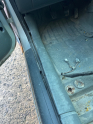 Renault kangoo iç direk marşpiyel köşe plastiği