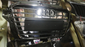 Audi A4 2010 model ön panjur orijinal çıkma