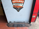RENAULT MEGANE 4 ÖN TAMPON ORTA IZGARA ORJİNAL 622543808R -