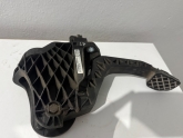 PASSAT B6 DEBRİYAJ PEDALI