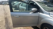 FORD FOCUS 2.5 SAĞ ÖN KAPI HATASIZ