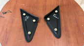 2007 FORD FOCUS 2 ÖN KAPI ÜÇGEN PLASTİKLERİ ADET