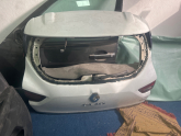 Clio 4 bagaj kapağı