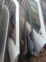 Peugeot 205 sağ ön kapı