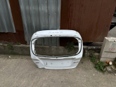 2009 2017 Ford Fiesta bagaj kapağı beyaz çıkma