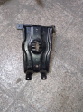 8W0802715 16-19 A4 ORJ. ÇIKMA BAĞAJ STEPNE TUTUCU BRAKETİ