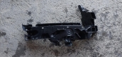 8R0805608 orj audi Q5 sağ ön far alt braketi