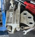 Ford courier 2024 çıkma motor kulağı