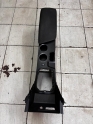 RENAULT MEGANE 4 VİTES KONSOLU KOL DAYAMA AKİL YAMAN OTOMOTİV