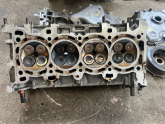 Oto Çıkma Parça / Motor / Silindir Kapağı / Mazda / MX / Çıkma Parça 