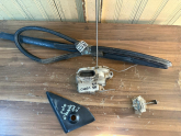 VOLKSWAGEN CADDY SOL ÖN KAPI İÇ ÜÇGEN PLASTİĞİ 96-02 MODEL