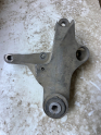 MERCEDES W117 KASA ÜST SAĞ MOTOR KULAĞI