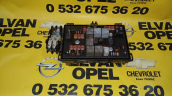 Opel Astra J Çıkma Sigorta Kutusu