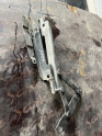 JEEP CHEROKEE KJ ÖN KAPUT MENTEŞESİ
