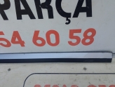 Volkswagen Passat b8 b8,5 sağ ön kapı çıtası orijinal 3G0854940J