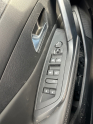 Peugeot 408 cam düğmesi katlanır