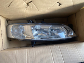 OPEL VECTRA B MAKYAJLI SAĞ FAR SIFIR ORJİNAL GM 9119520