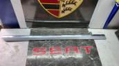 passat b8 sol ön kapı çıtası orijinal vag üründür 3g0854939