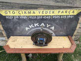GM13154318 Combo C Sağ Aks Taşıyıcısı Çıkma Orijinal