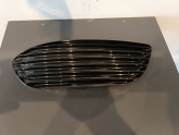 MERCEDES C W205 SAĞ TAMPON IZGARA KAPAĞI MAKYAJSIZ AMG OLMAY