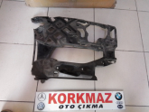 VOLKSWAGEN GOLF 7,5 SAĞ ÖN FAR BRAKETI