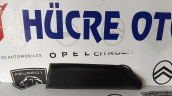 PEUGEOT RİFTER BERLİNGO ARKA SOL KAPI BANDI 98176955XT