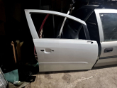 ÖZMEN OPEL CORSA D ÇIKMA SAĞ ÖN KAPI BEYAZ