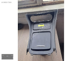 MERCEDES A180 ORTA KONSOL KÜLLÜK
